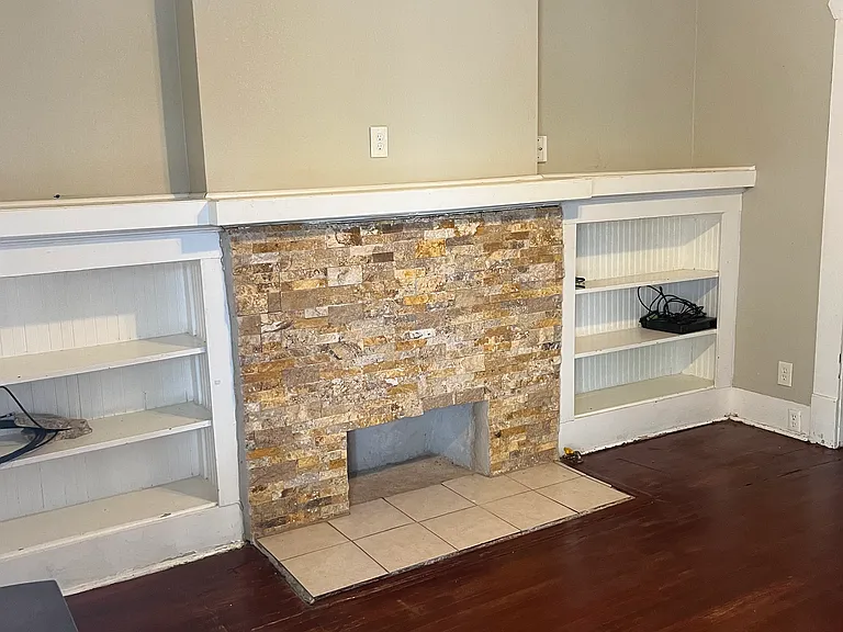 323 E Euclid Ave #325 — Photo 4