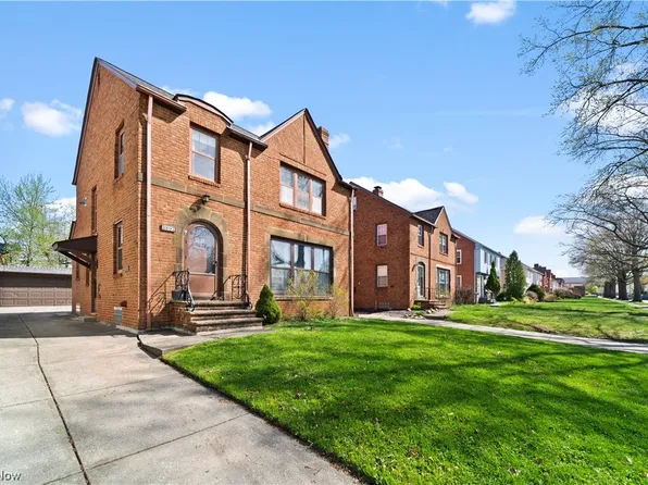 3897 Lansdale Rd, University Heights, OH 44118