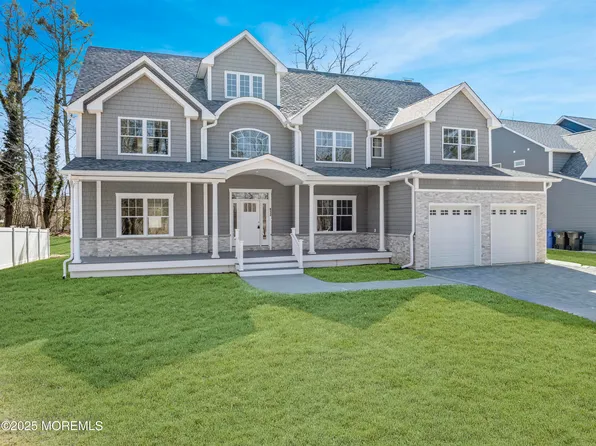 813 Naryshkin Way, Toms River, NJ 08753