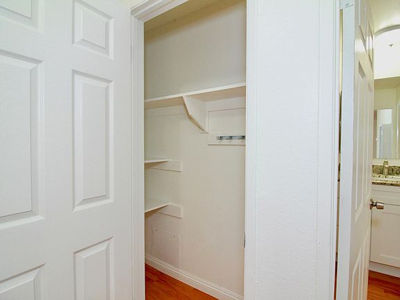 4th image of 393 Adena St #27