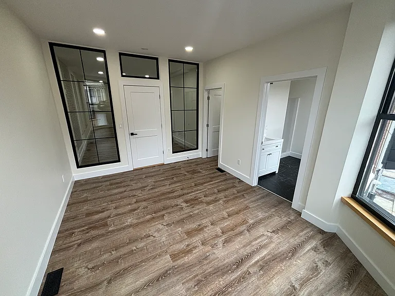 822 River St #3 — Photo 23