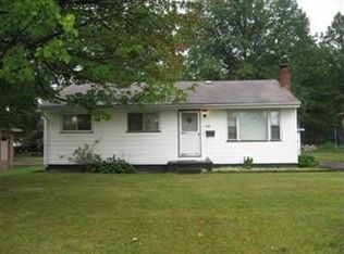 738 Liberty Rd, Youngstown, OH 44505