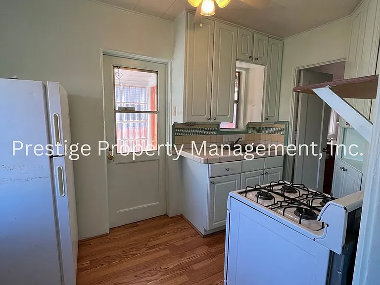 2455 N Orchard Ave — Photo 6