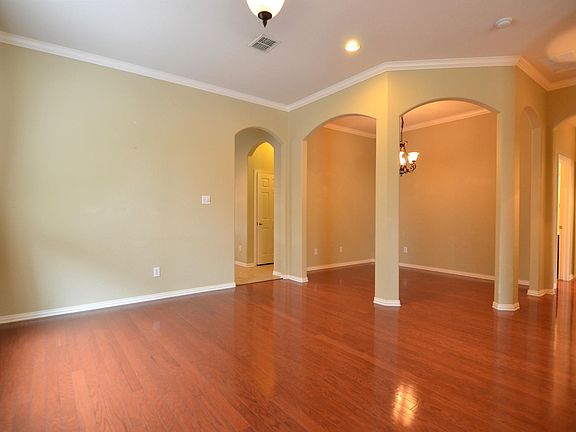 4th image of 11446 Stephenville Dr