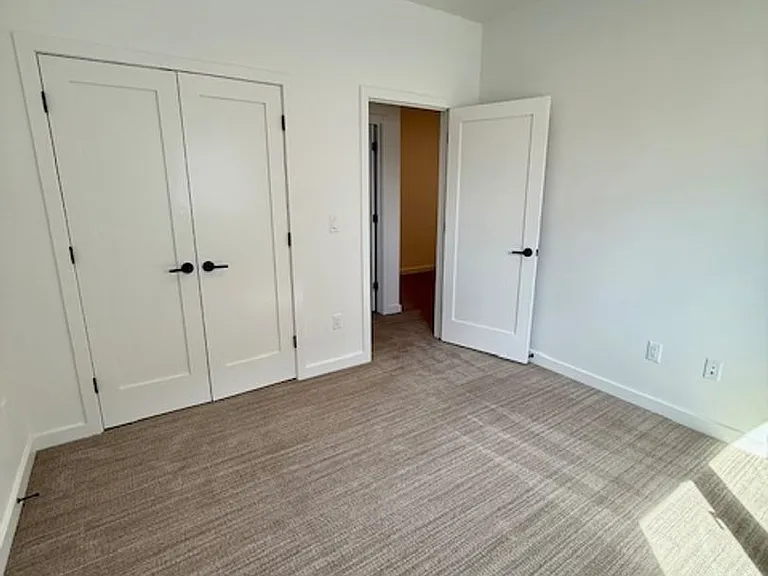 2957 S 27th Ave — Photo 52