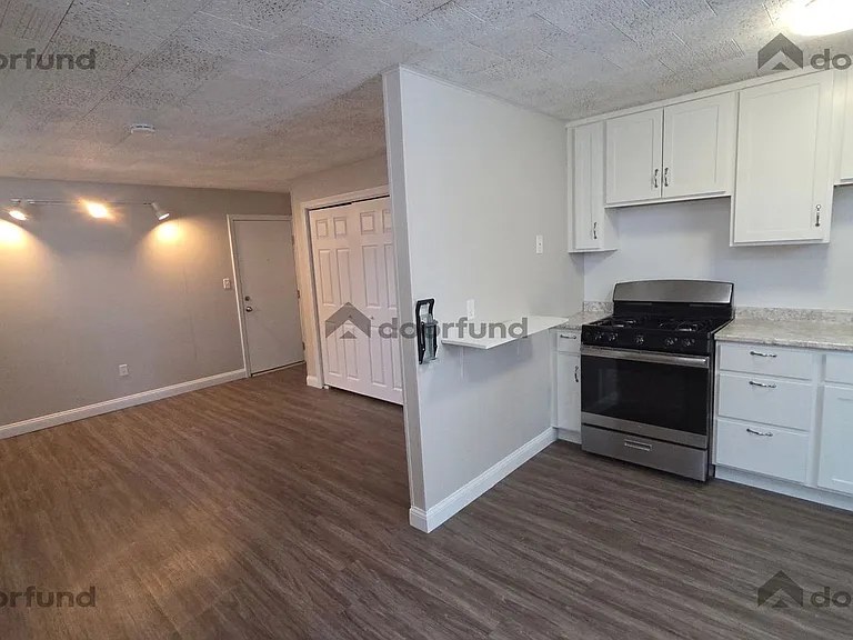 16 Harvard Rd #2B — Photo 24