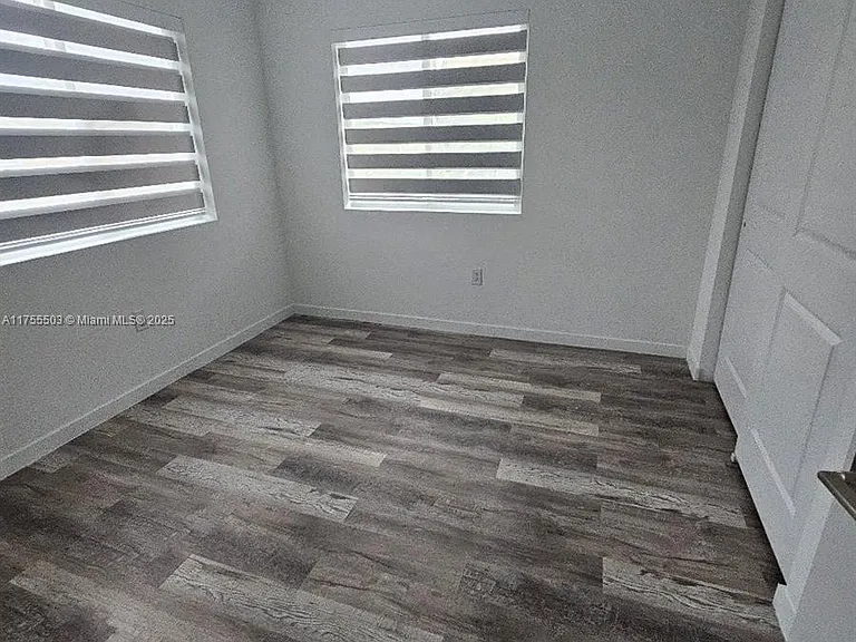 1028 SE 23rd Ave — Photo 12