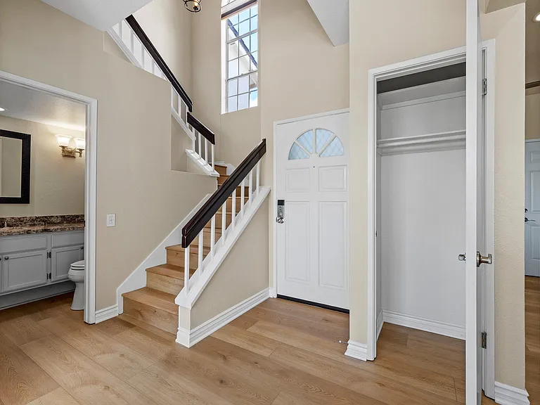 13254 Tiverton Rd — Photo 37