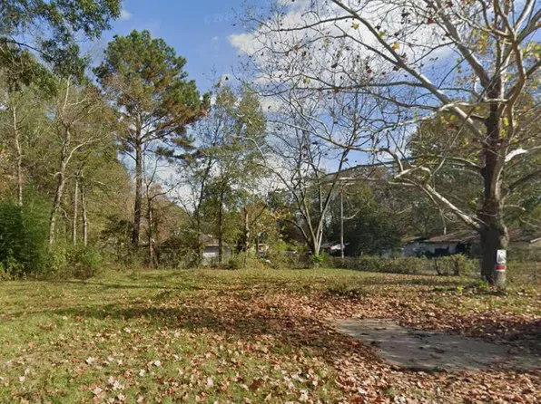 608 Queen Julianna Ln, Jackson, MS 39209