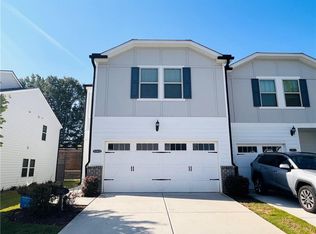 5562 Plain Field Ln, Lilburn, GA 30047