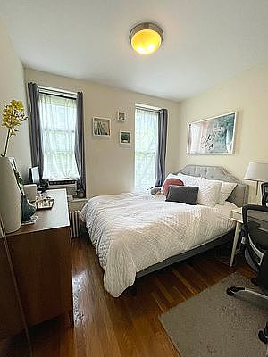 1st image of 171 Thompson St APT 17