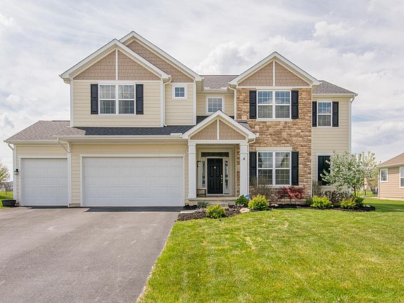 5th image of 1086 Balmoral Dr E