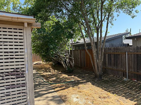 5th image of 2628 61st St