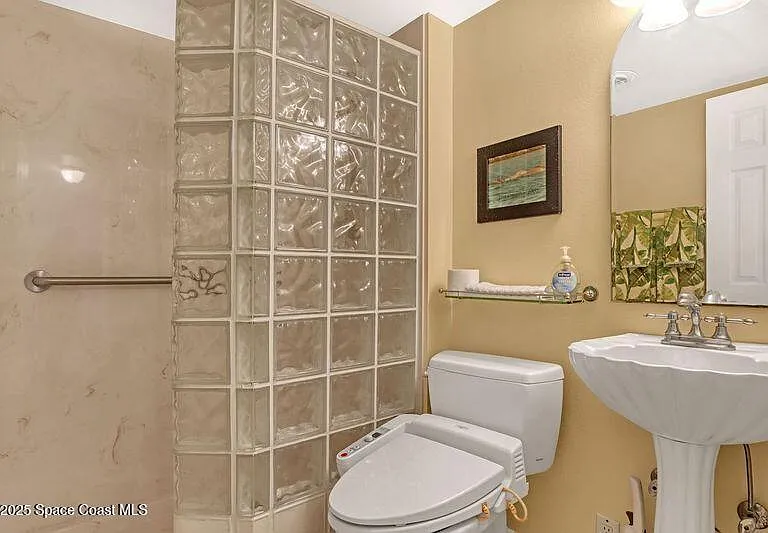 3170 N Atlantic Ave #403 — Photo 5