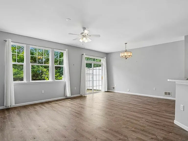 100 Pine St #5 — Photo 7
