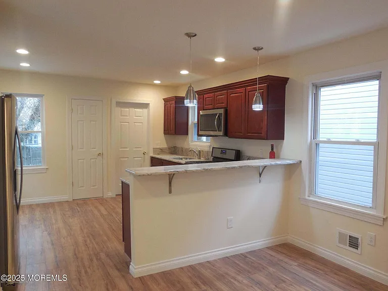 538 Myrtle Ave — Photo 6