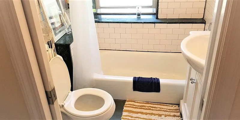 Rented by Virtual Real Estate | media 13