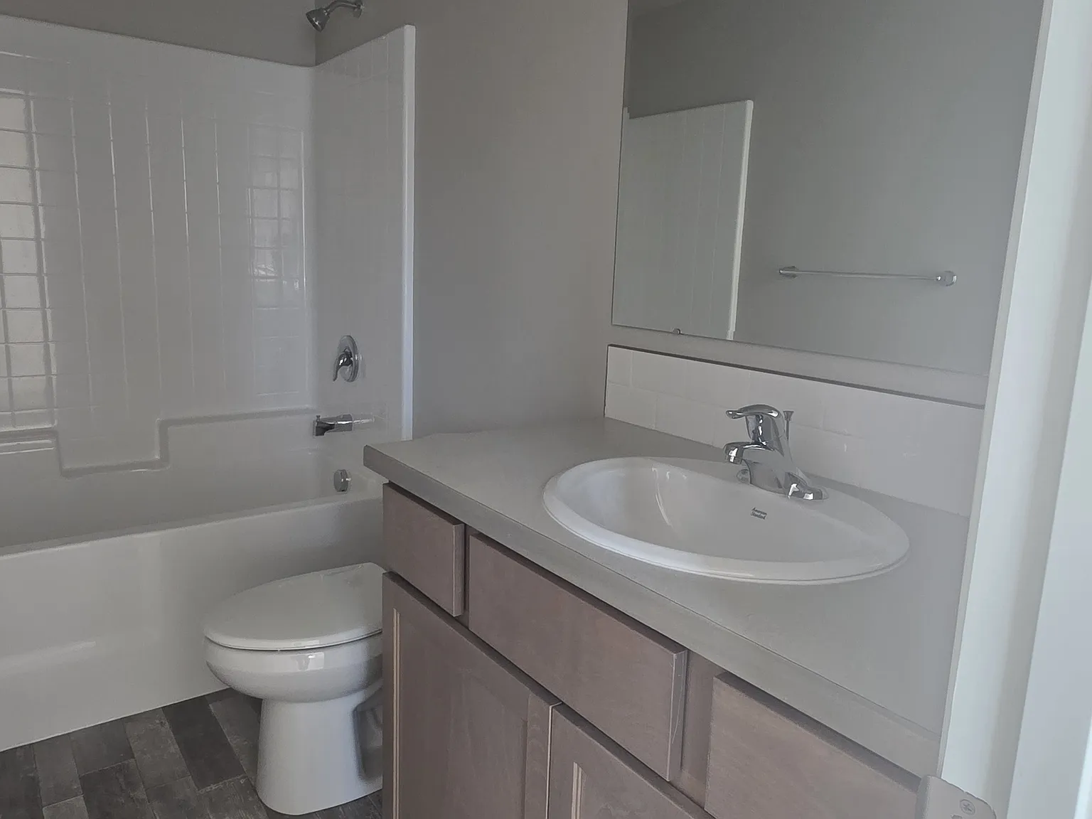 1518 Kenyon Rd — Photo 4