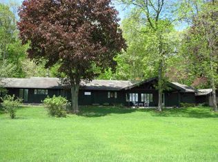 E8269 Collier Rd, New London, WI 54961