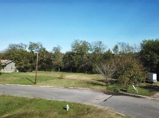 500 Lenora Dr, Taylor, TX 76574