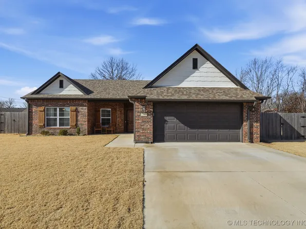 1140 S Javine Ave, Skiatook, OK 74070