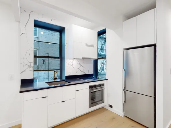 93 Hicks Street image 3 of 8