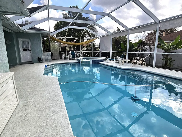 2720 SE Kern Rd — Photo 25