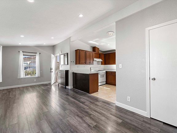 4th image of 2150 Monterey Rd #153