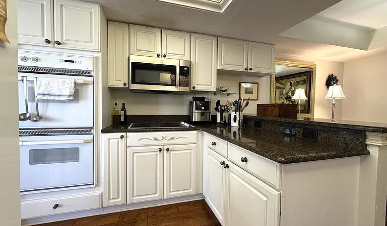 1 John Anderson Dr #405 — Photo 17