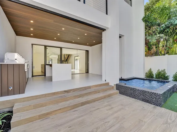 1525 NE 15th Avenue, Fort Lauderdale, FL 33304