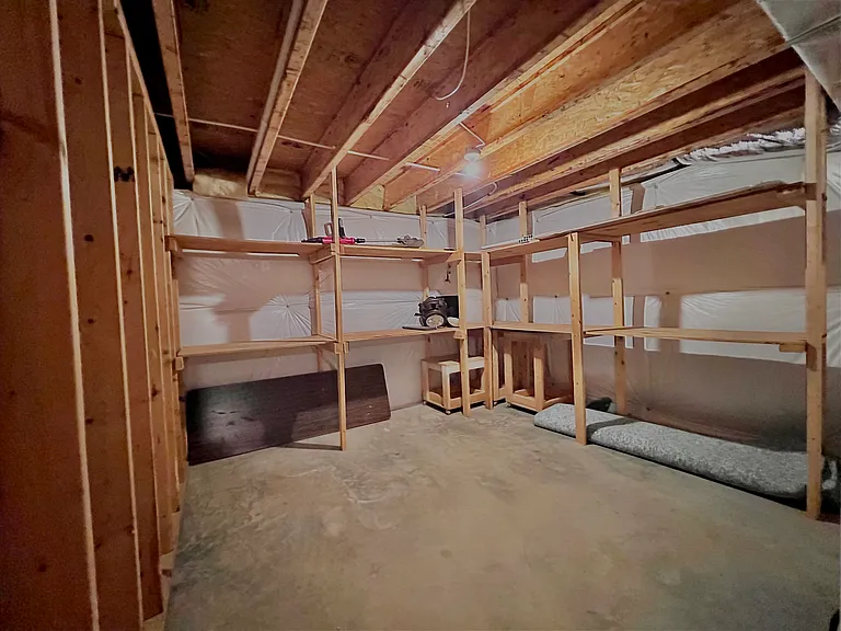 991 Carodon Dr — Photo 35