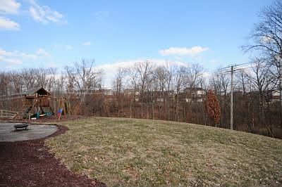 3rd image of 7464 Crestwood Ct