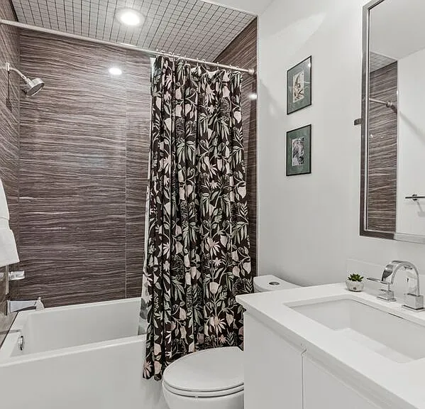 1012 Harvard St NW #7 — Photo 18