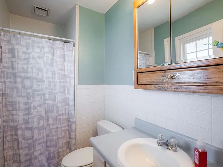 302 Lingale Ave — Photo 15