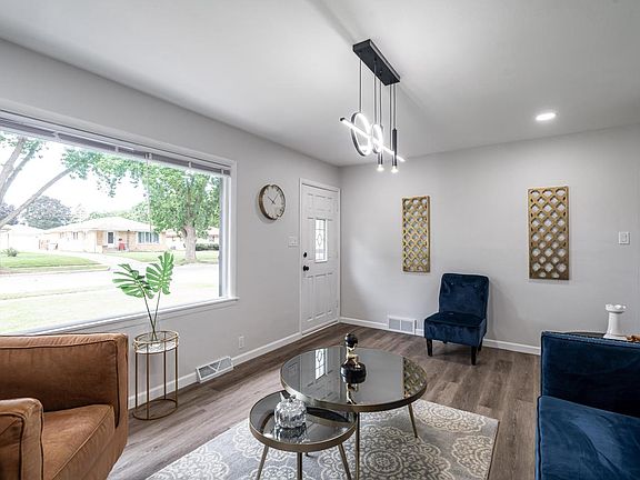 3rd image of 4860 N 89th STREET