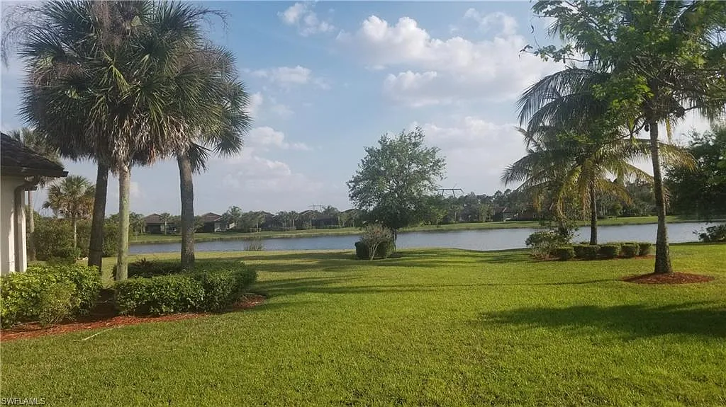 3 bed, 3.0 bath, 3092 sqft, $3,250 — Photo 2