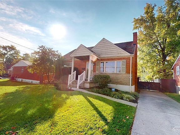 3rd image of 2511 Arroka Dr
