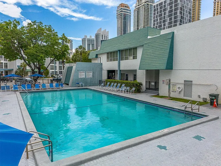 17570 Atlantic Blvd #210 — Photo 30