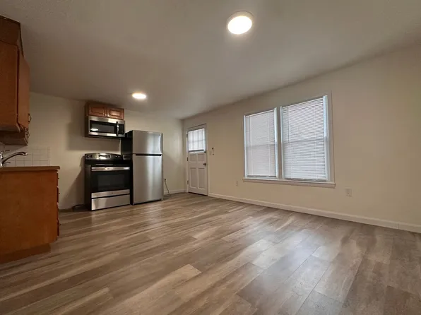 Dairy Road Apartments, 15 Dairy Rd #14, Lancaster, MA 01523
