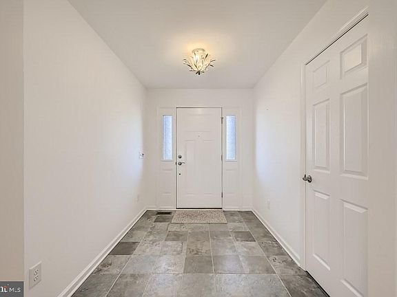 3rd image of 116 Bellemeade Dr