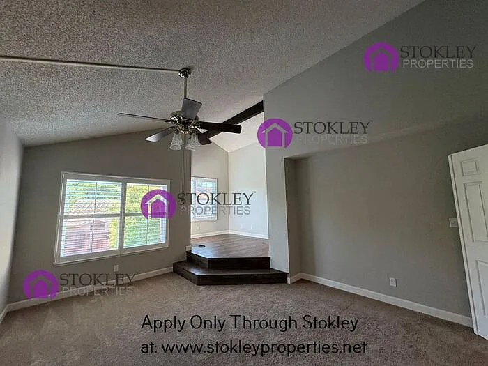 2397 Lake Meadow Cir — Photo 29