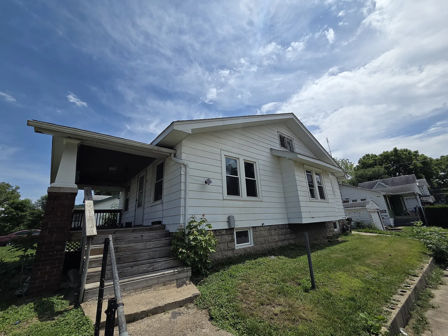 2 bed, 892 sqft, $850 — Photo 2