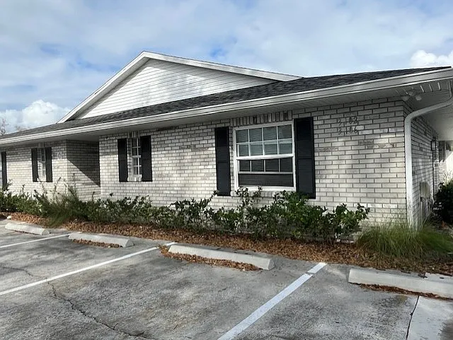 Building Photo - 3102 Bloomingdale Villas Ct