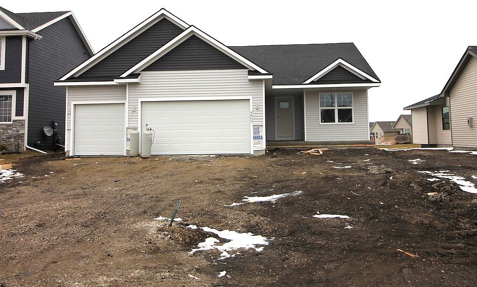1st image of 4803 NE Oak Dr