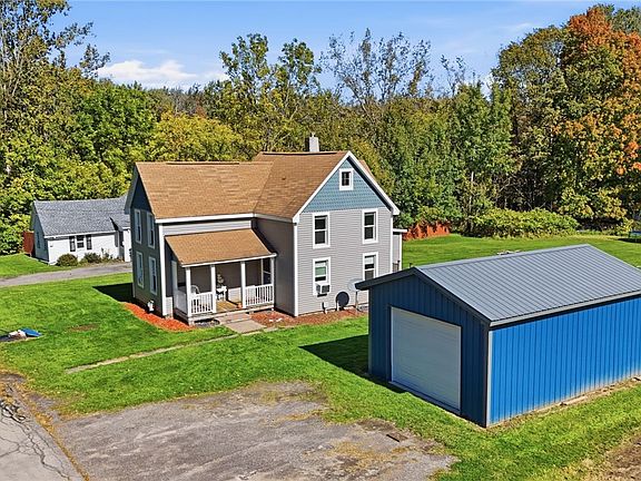 2nd image of 135 Knapp St