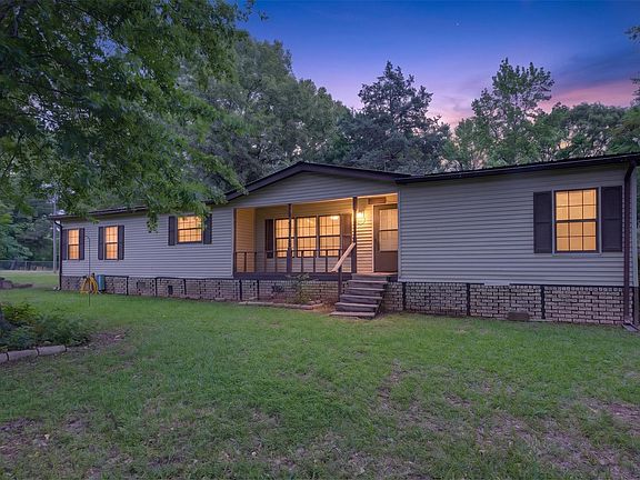 2nd image of 306 Lesa Ln
