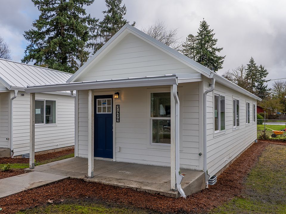 1st image of 7409 NE 131st Ave