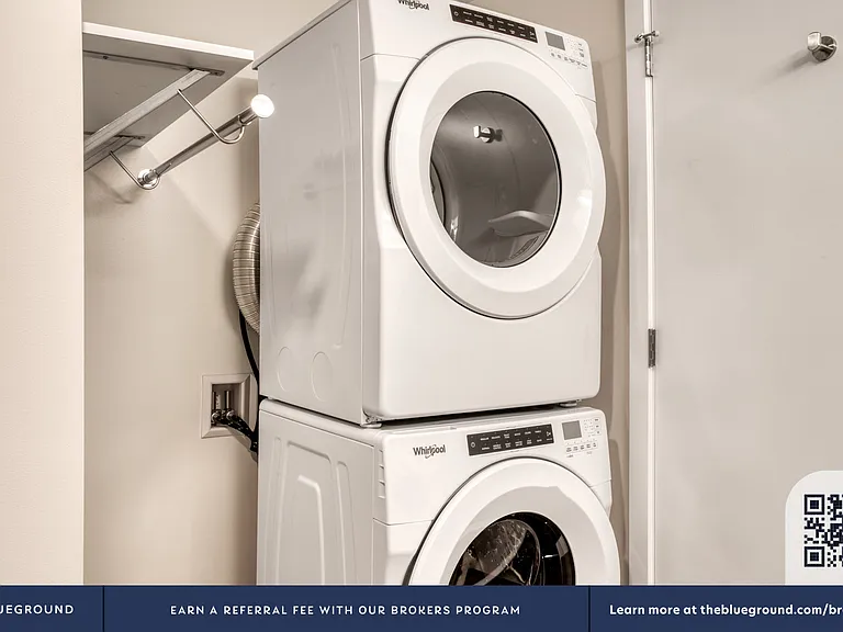 Washer/Dryer in Apartment
