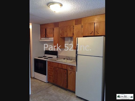 4th image of 14406 Pacific Ave S APT 16