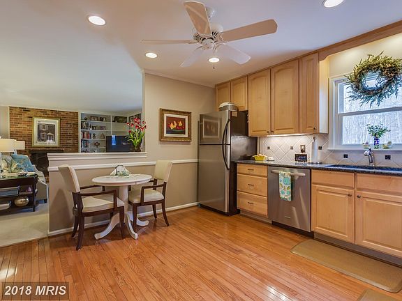 5th image of 6628 Anne Marie Ln